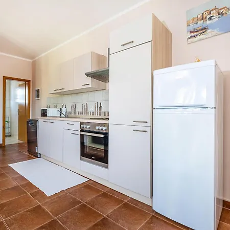 1 Bedroom In Appartamento *