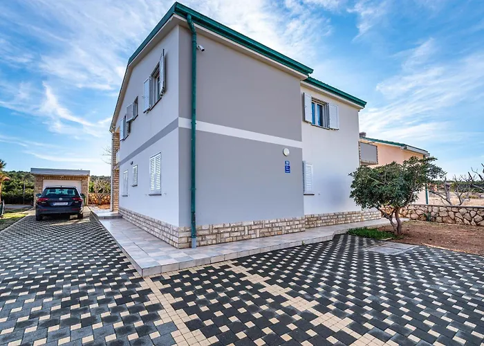 1 Bedroom In * Ražanac